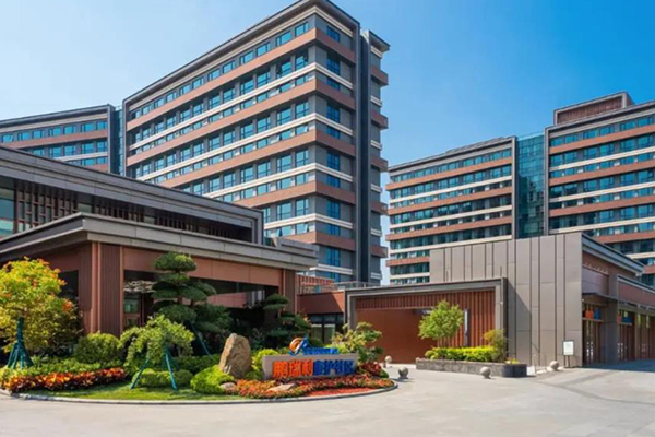 鹏瑞利康养产业园